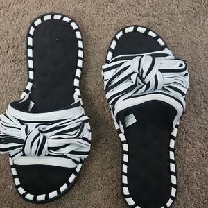 Black and White Slide Sandals with Knotted Bow